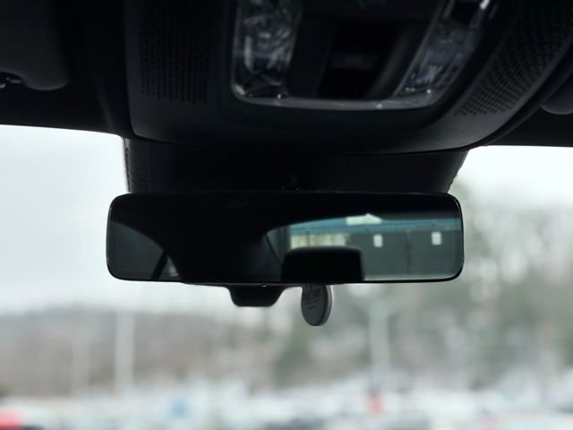 Used 2025 Mercedes-Benz CLA 250 4MATIC image 35