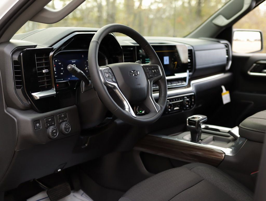 New 2026 Chevrolet Silverado 1500 RST w/ Protection Package image 9