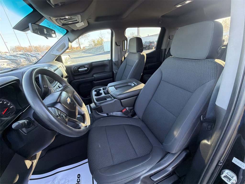 Used 2021 Chevrolet Silverado 1500 Custom image 11