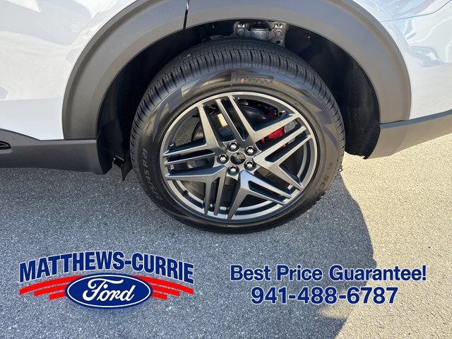 New 2026 Ford Explorer ST-Line w/ ST-Line Street Pack AWD/4WD image 16