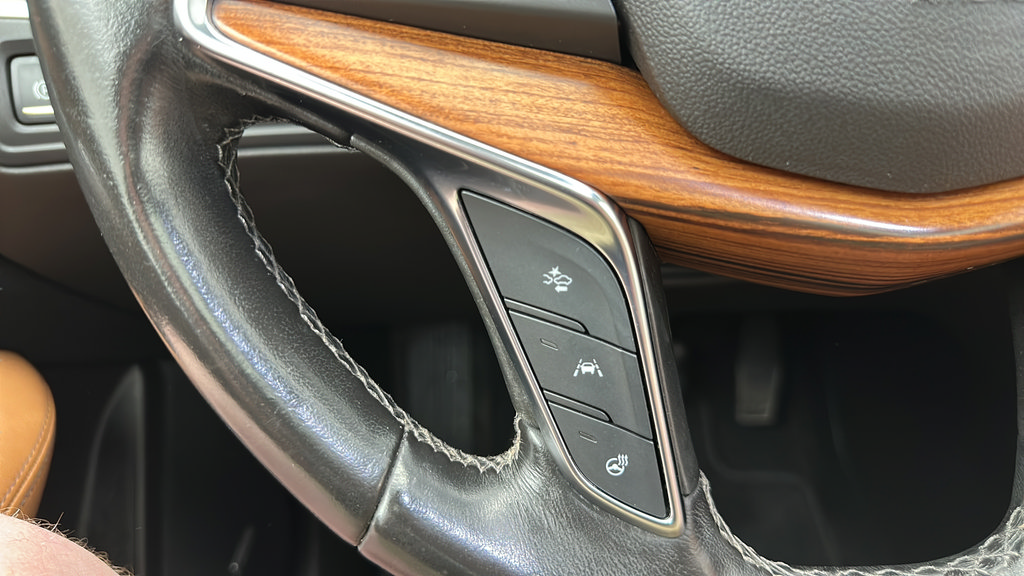 Used 2022 Cadillac XT5 Premium Luxury AWD/4WD image 19