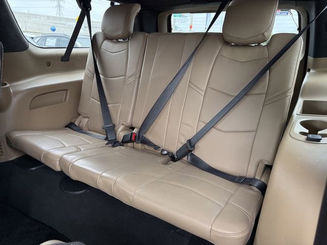 Used 2019 Cadillac Escalade ESV Platinum RWD image 28