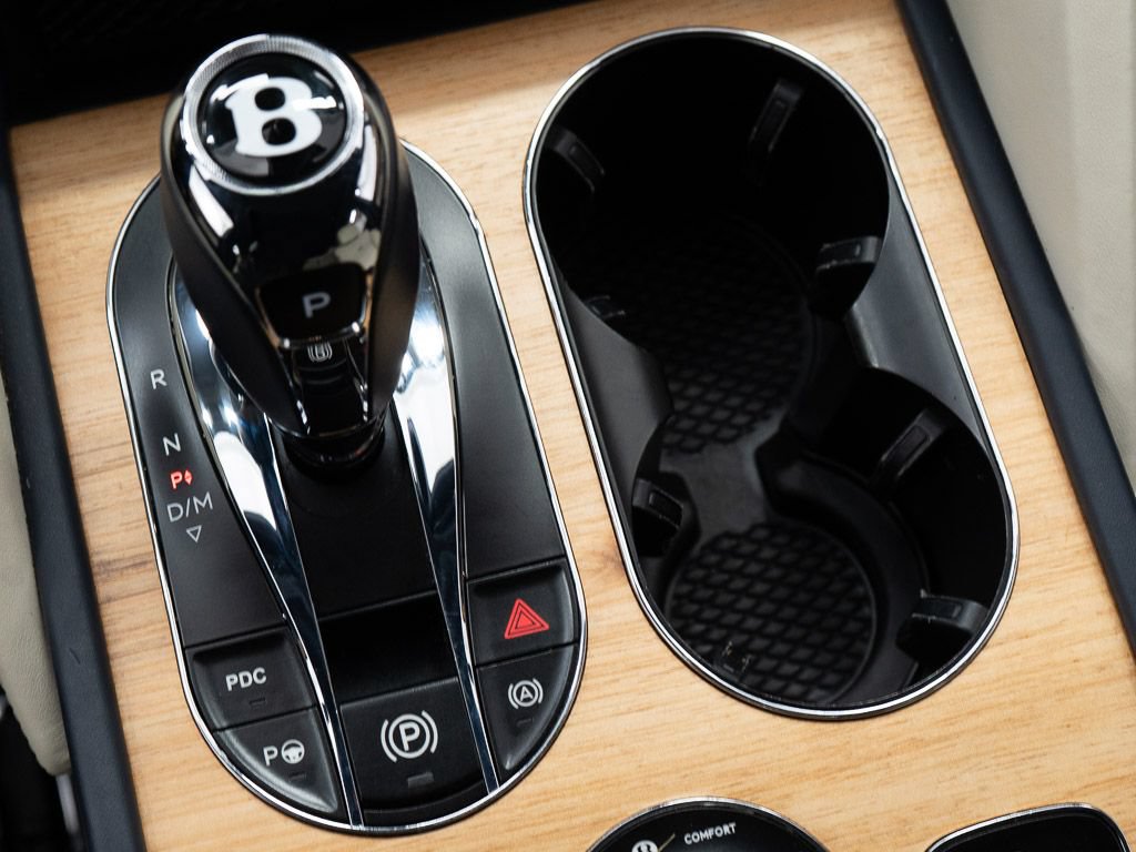 Certified 2023 Bentley Bentayga AWD/4WD image 36