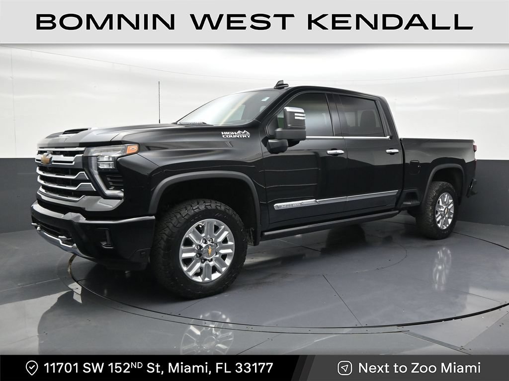 Used 2024 Chevrolet Silverado 2500 High Country w/ High Country Premium Package AWD/4WD image 1