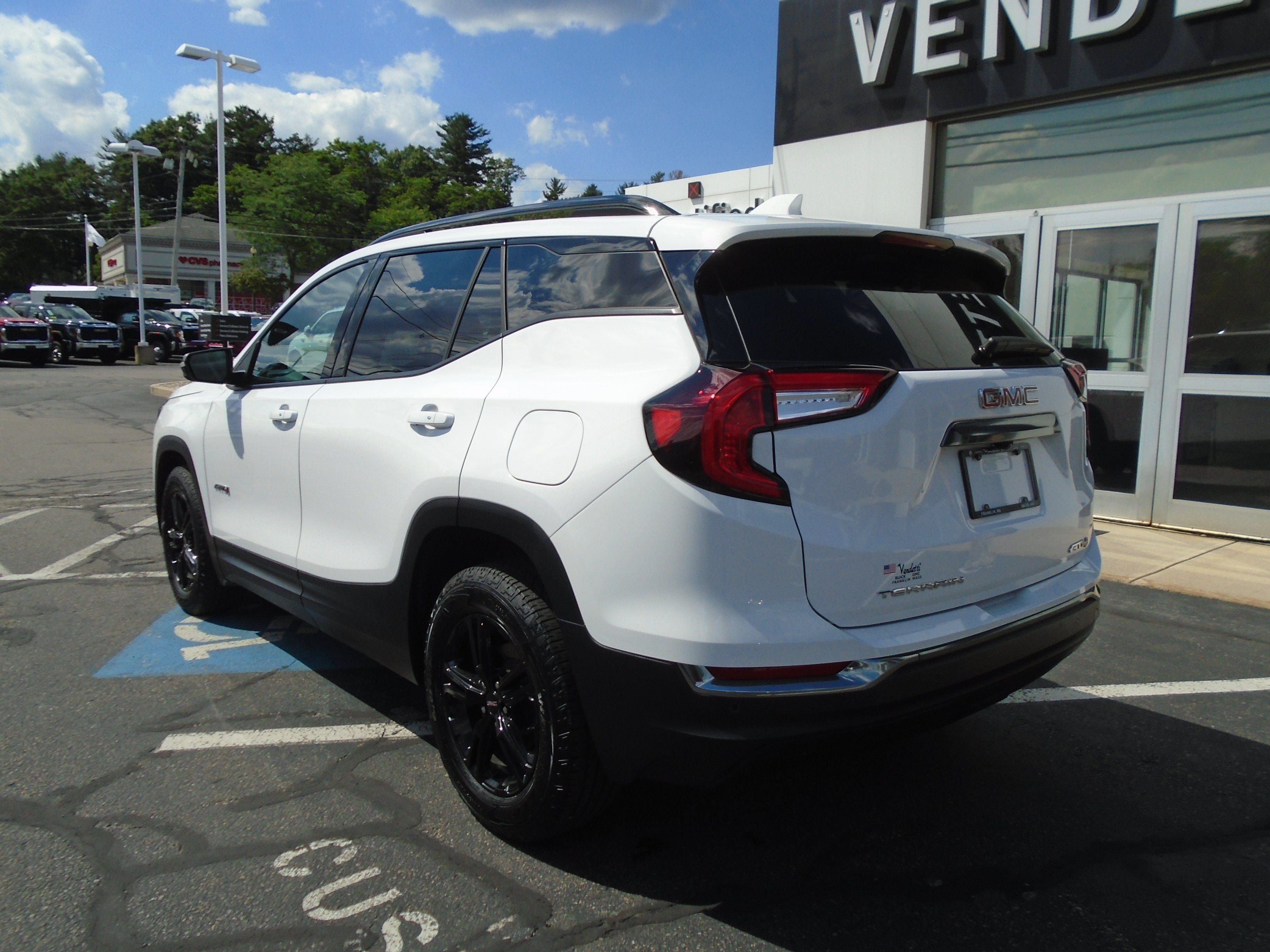 Certified 2024 GMC Terrain AT4 w/ Infotainment Package II AWD/4WD image 9