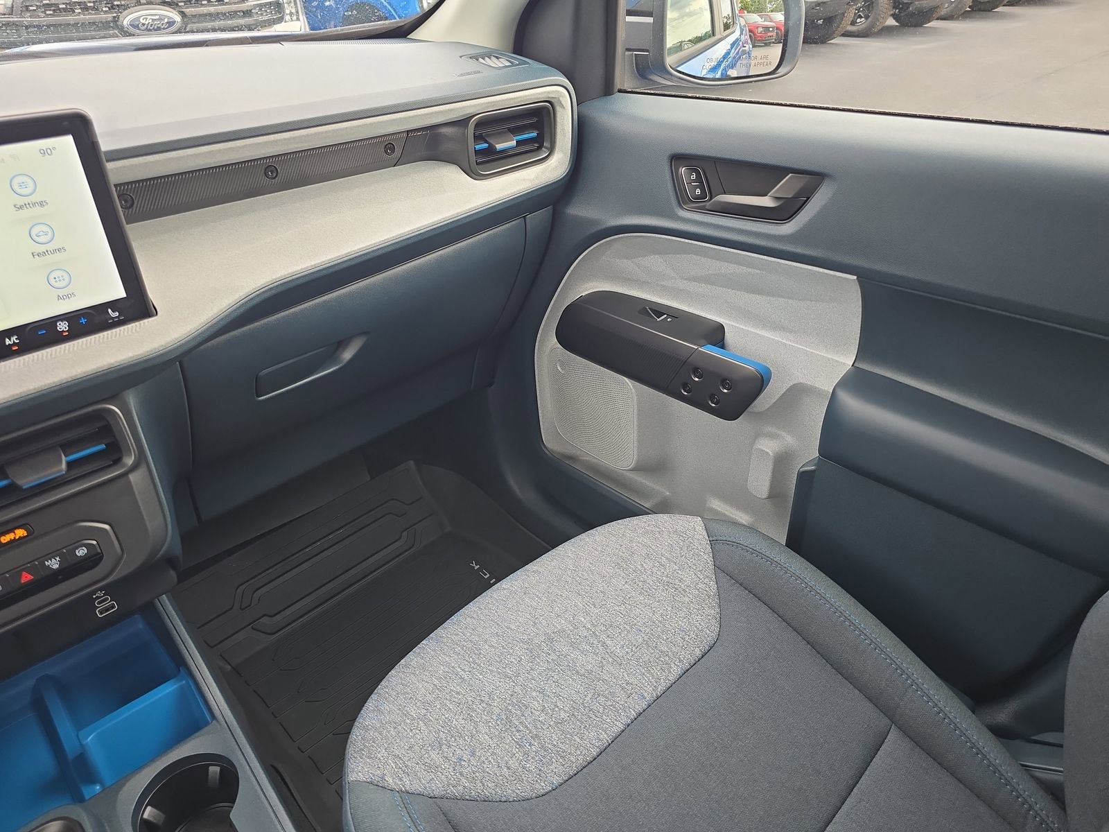 New 2025 Ford Maverick XLT w/ XLT Luxury Package image 11