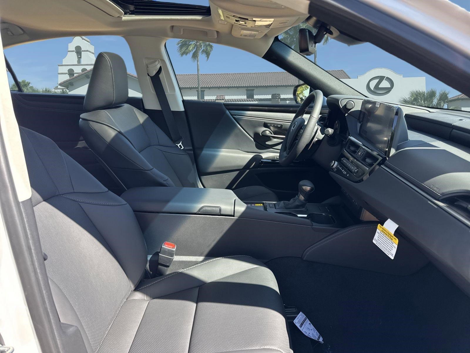 New 2025 Lexus ES 350 w/ Premium Package image 14