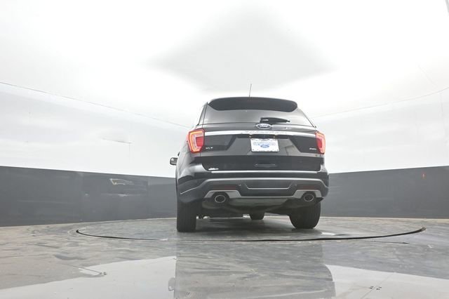 Certified 2018 Ford Explorer XLT w/ Equipment Group 201A AWD/4WD image 37