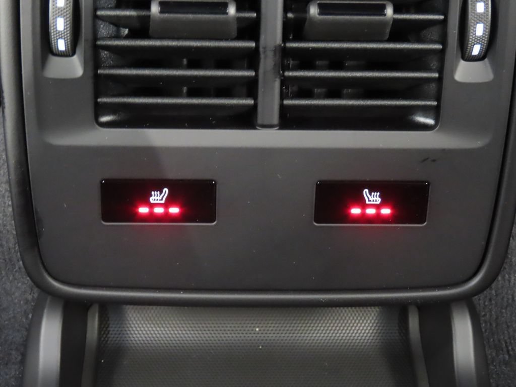 New 2026 Porsche Taycan Turbo AWD/4WD image 35