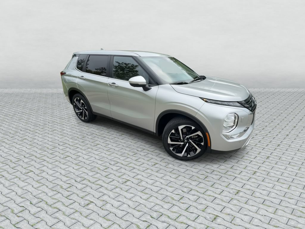 Used 2024 Mitsubishi Outlander SE AWD/4WD video 2