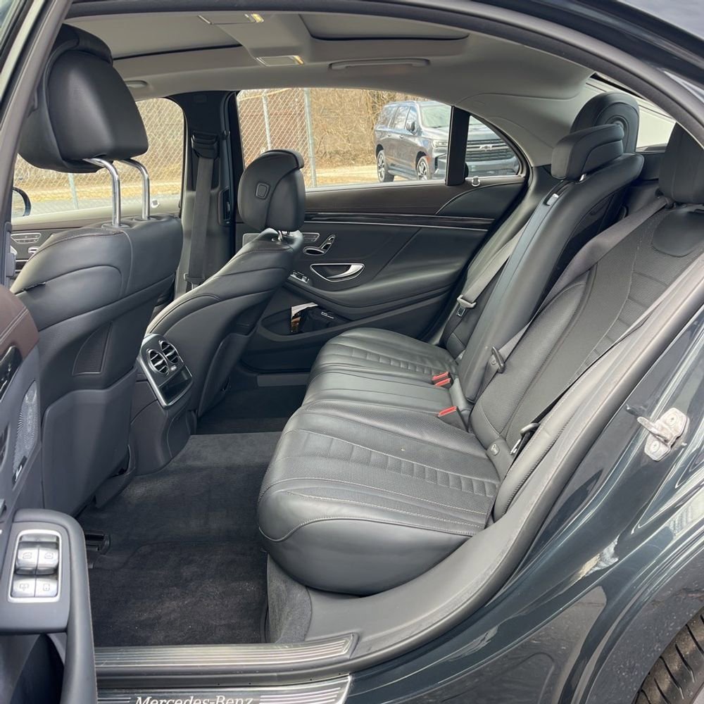 Used 2020 Mercedes-Benz S 560 4MATIC Sedan image 16