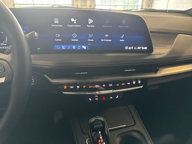 Certified 2025 Cadillac XT4 Premium Luxury w/ Cold Weather Package FWD image 17
