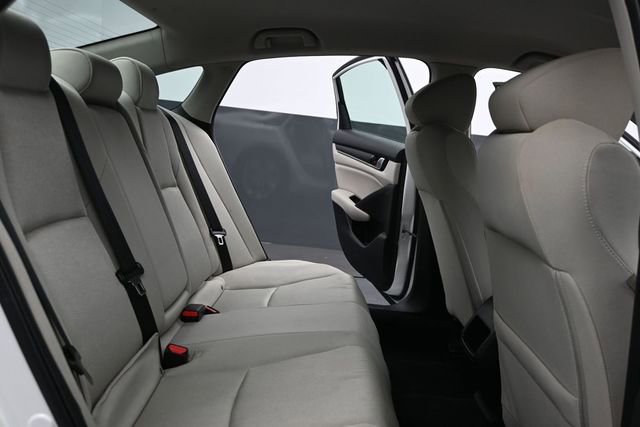 Used 2018 Honda Accord LX image 19