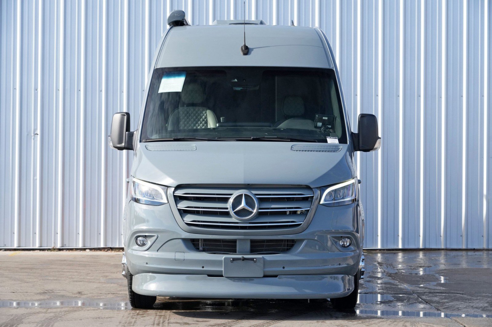 Used 2023 Mercedes-Benz Sprinter 3500 w/ Parking Package image 7