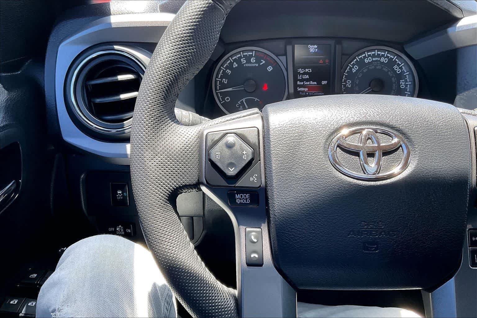 Used 2023 Toyota Tacoma TRD Pro AWD/4WD image 24