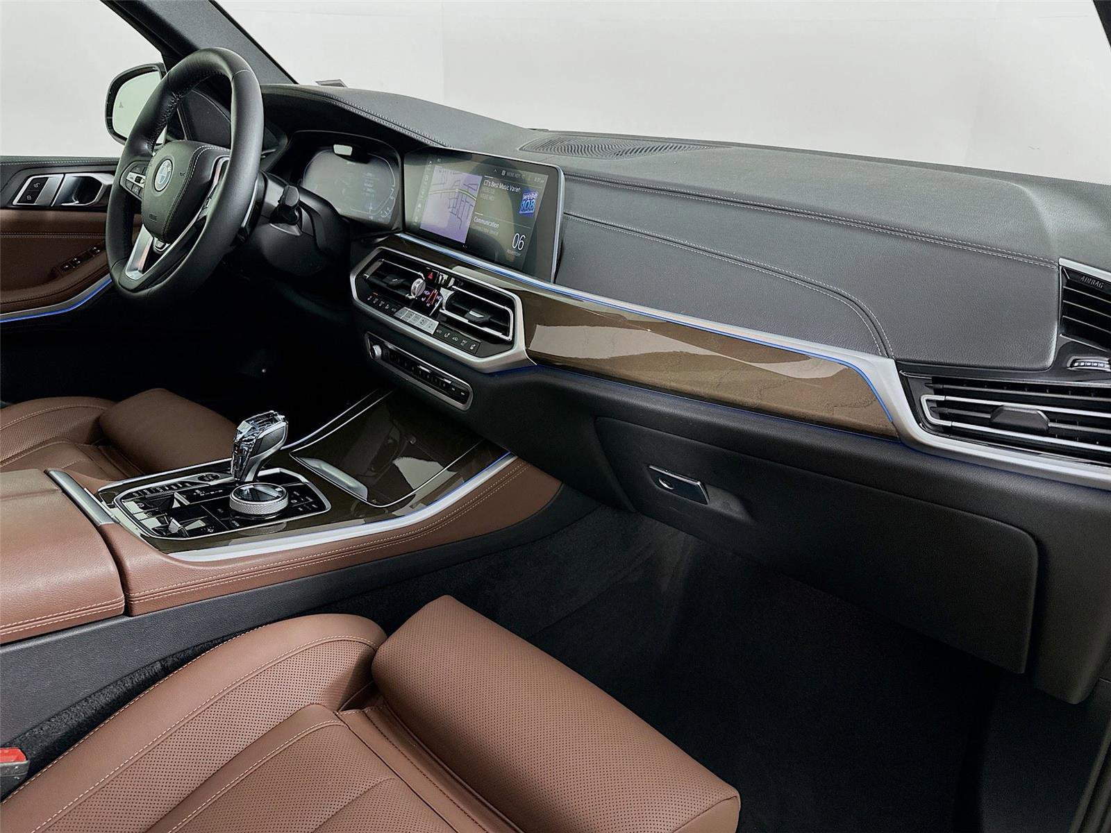 Certified 2022 BMW X5 xDrive45e w/ Executive Package image 30