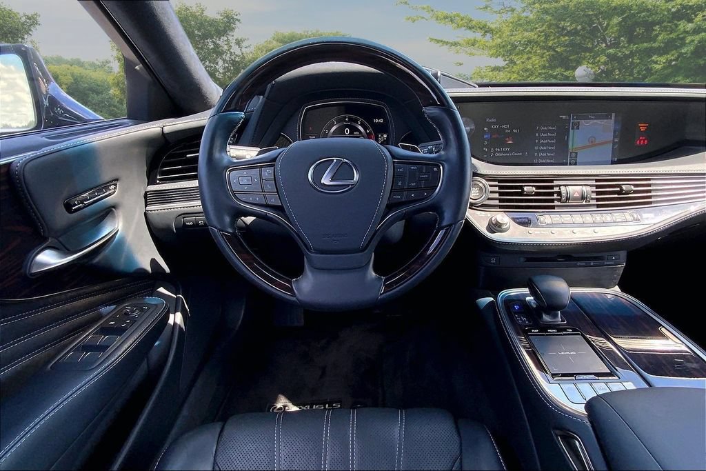 Used 2018 Lexus LS 500 AWD w/ Interior Upgrade Package image 8