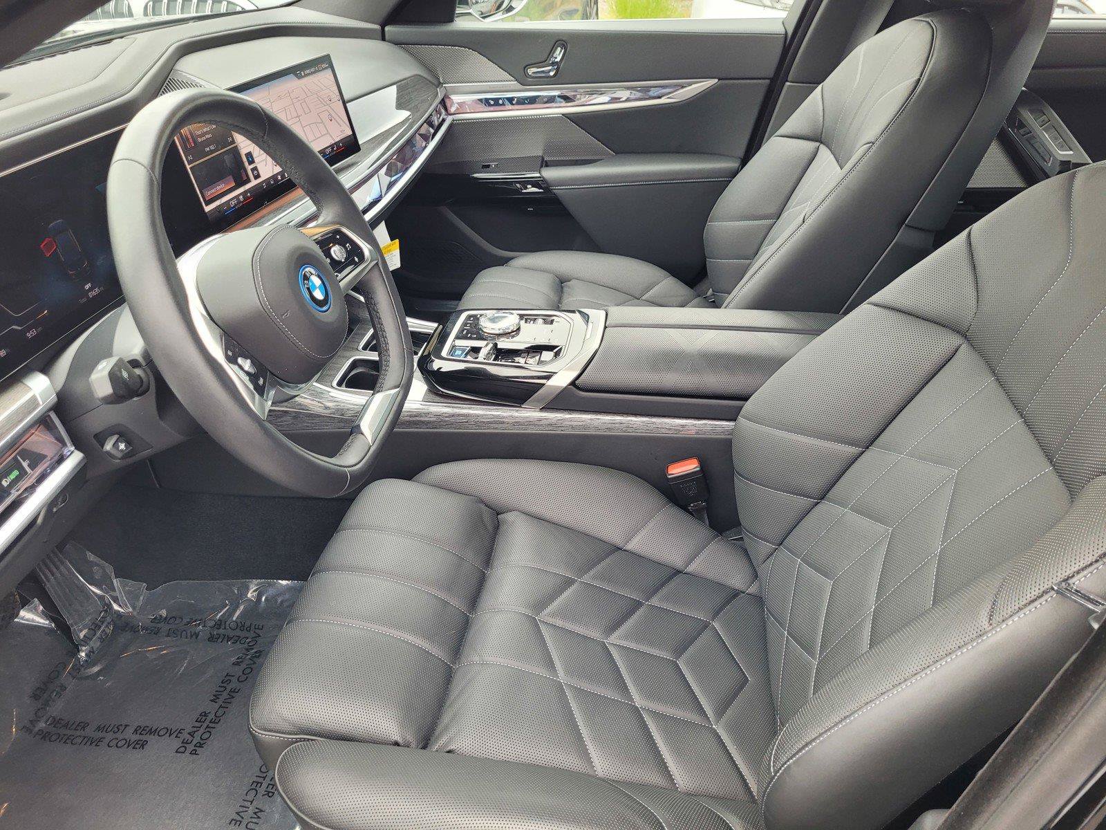 Used 2024 BMW i7 eDrive50 w/ Executive Package RWD image 23