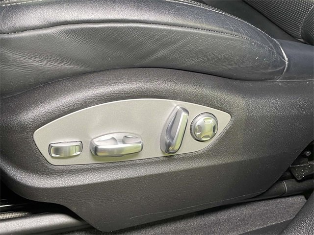 Used 2018 Porsche Macan image 17