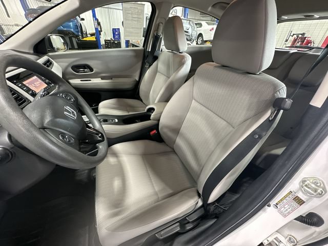 Used 2017 Honda HR-V LX image 17