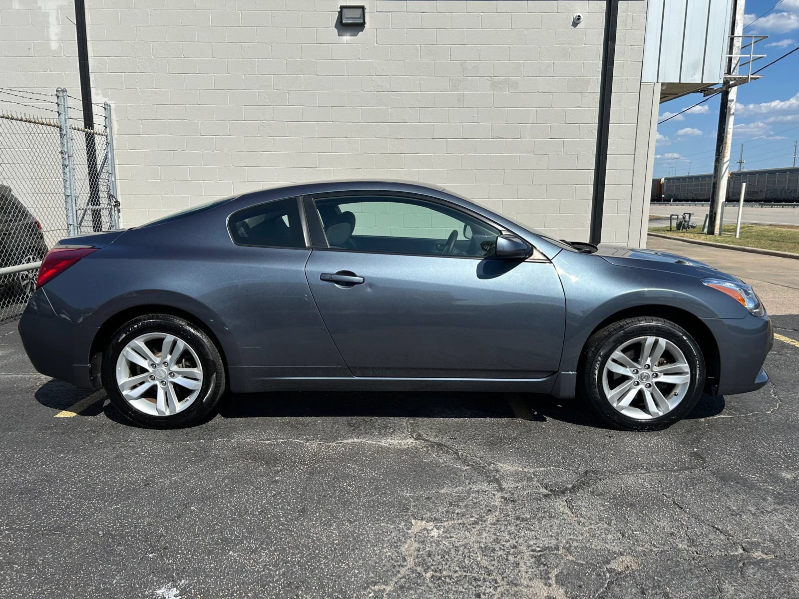 Used 2013 Nissan Altima 2.5 S FWD image 4