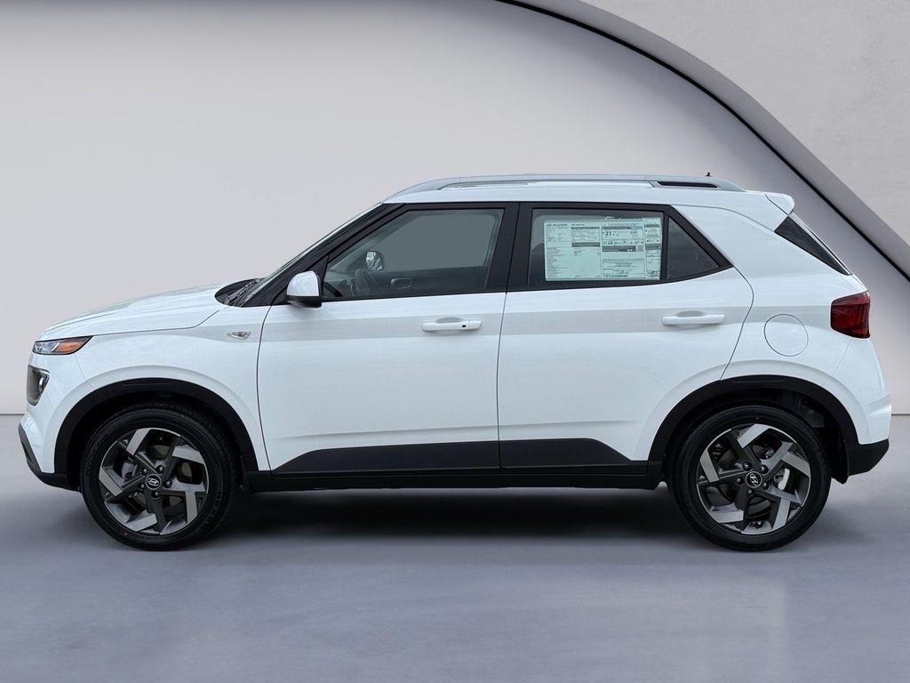 New 2026 Hyundai Venue SEL FWD image 2