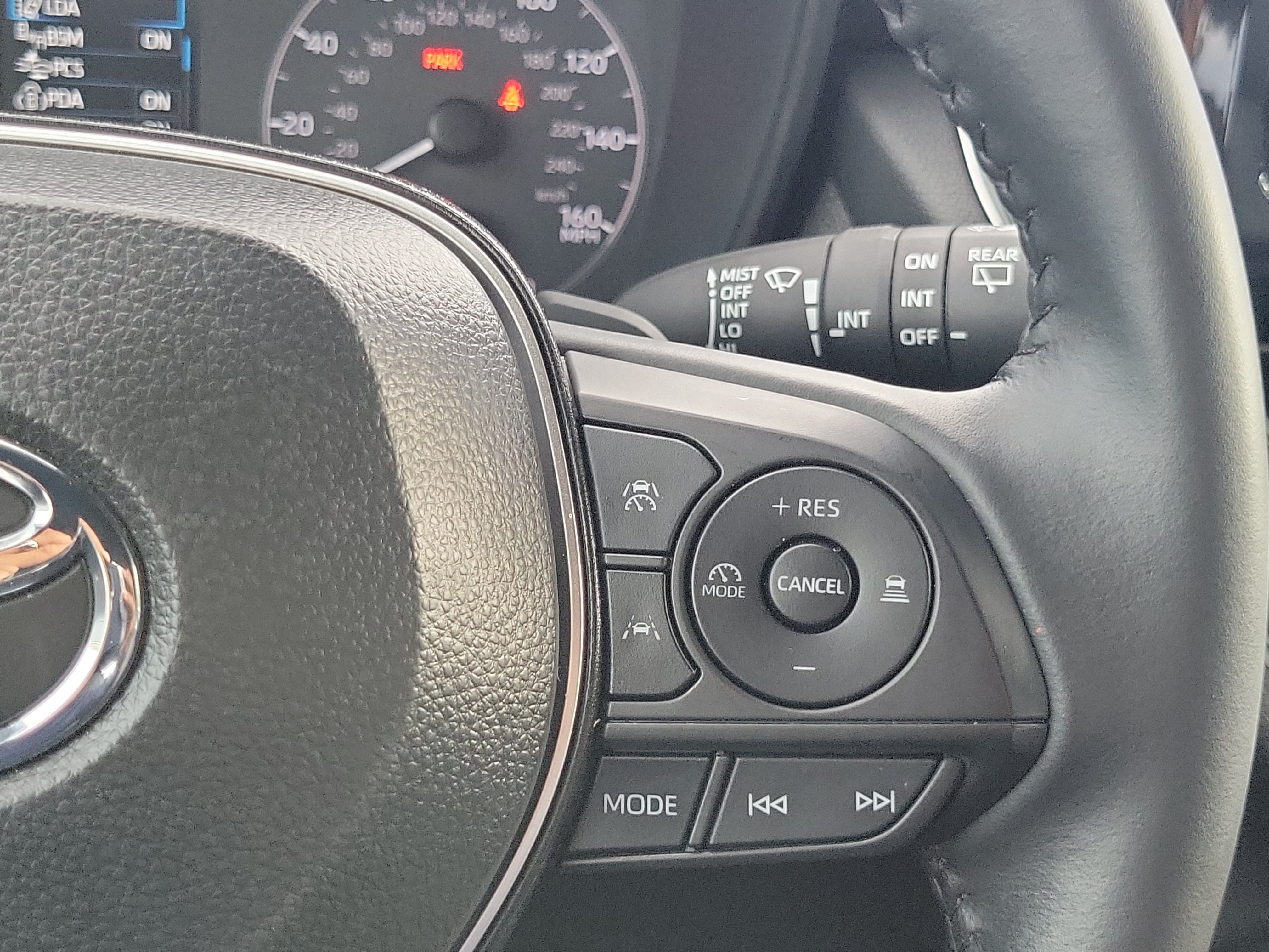 Certified 2024 Toyota Corolla Cross AWD Hybrid image 28