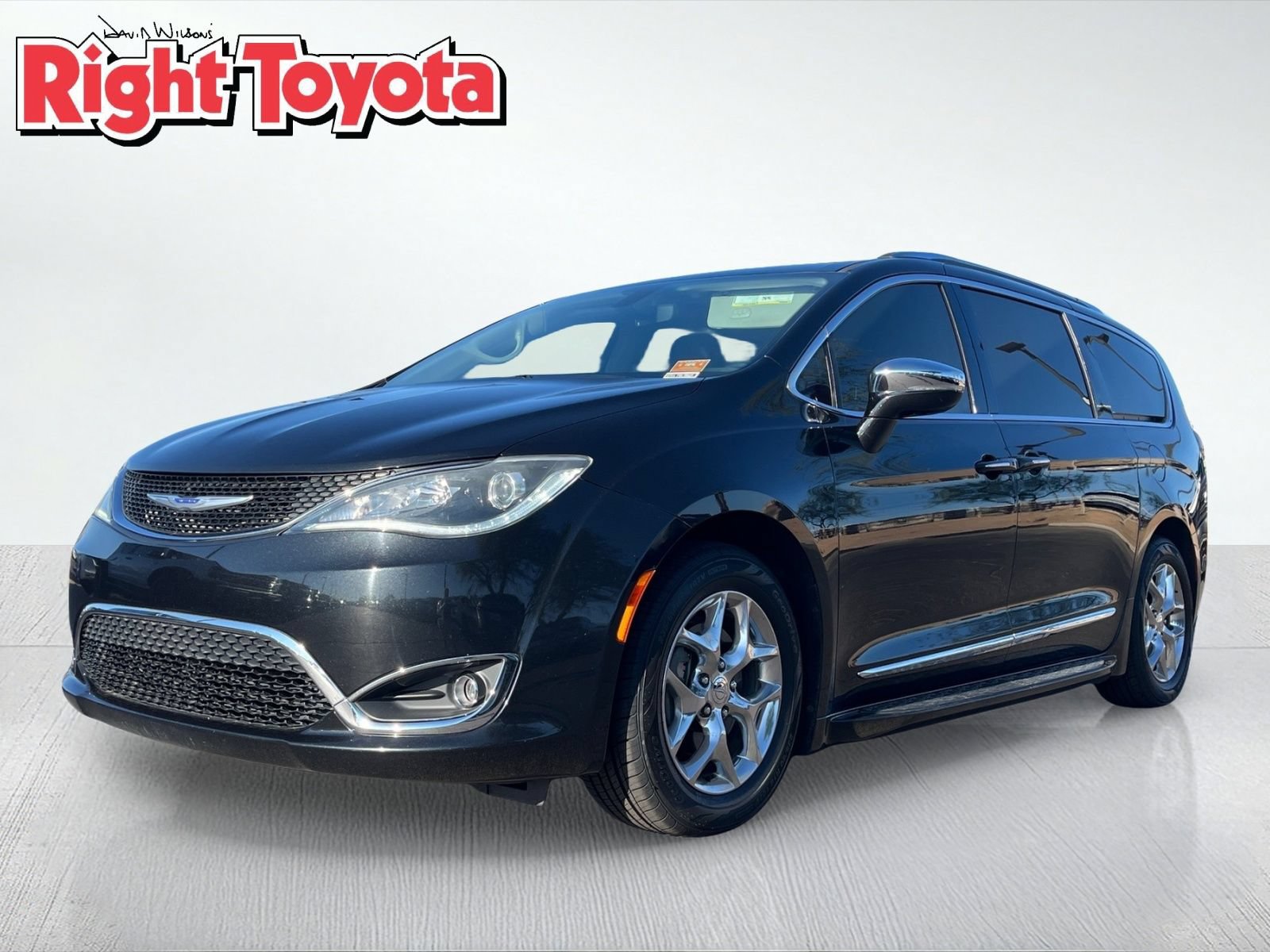 Used 2020 Chrysler Pacifica Limited FWD image 1