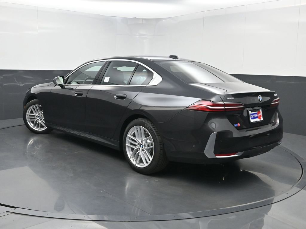 Used 2024 BMW 530i xDrive w/ Premium Package AWD/4WD image 24