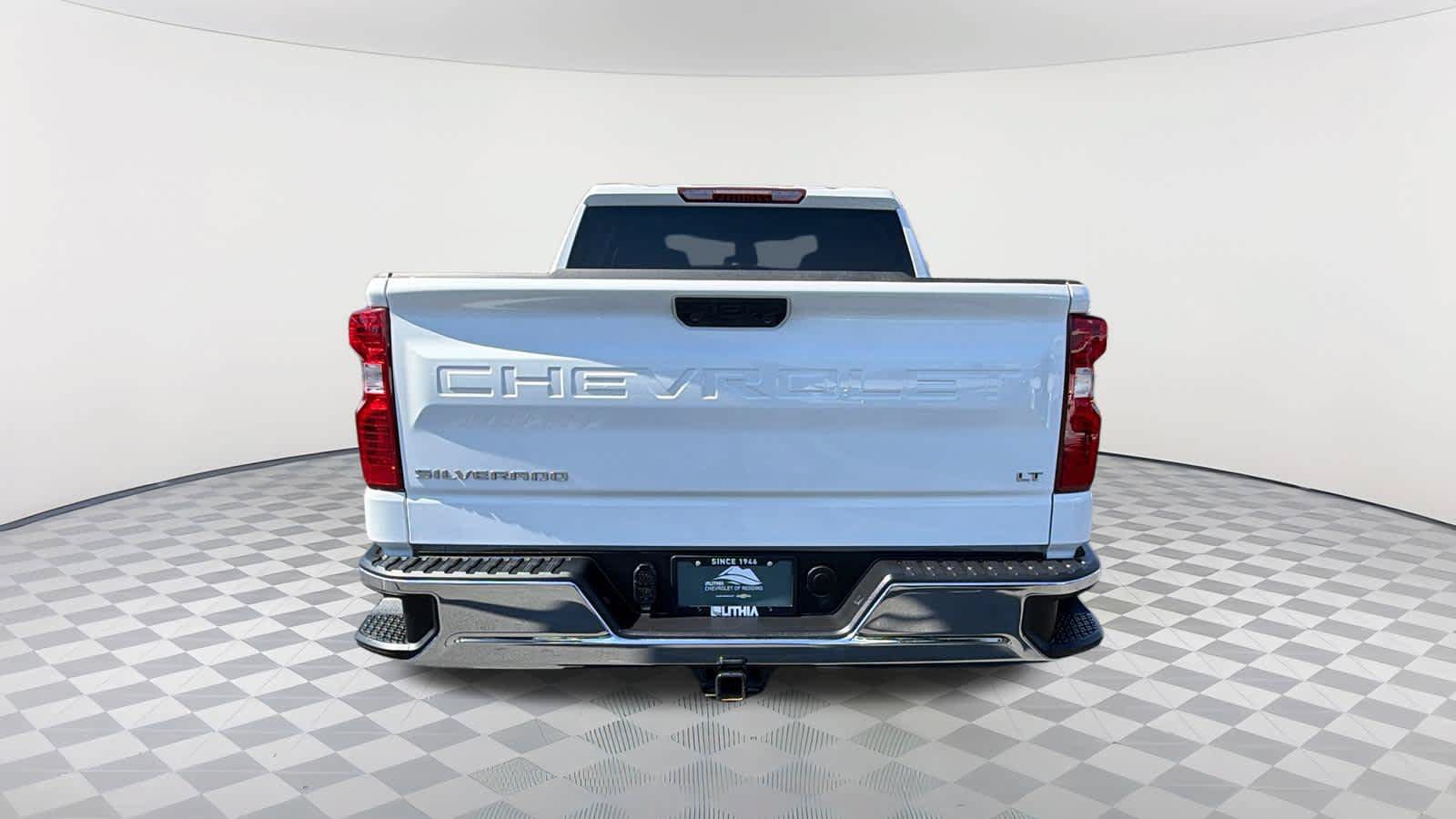 Used 2025 Chevrolet Silverado 1500 LT RWD image 6