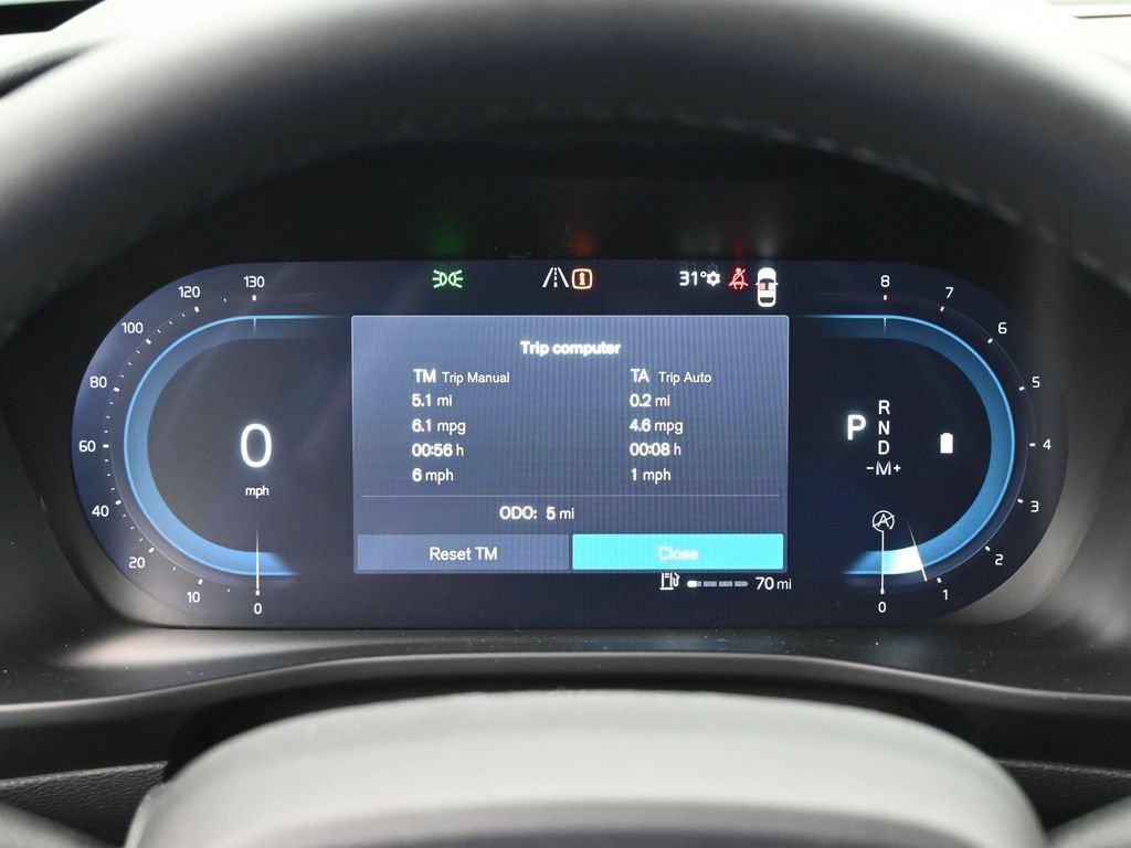 Used 2025 Volvo XC40 B5 Ultra w/ Climate Package AWD/4WD image 13