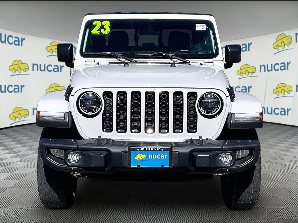 Used 2023 Jeep Gladiator Overland AWD/4WD image 2