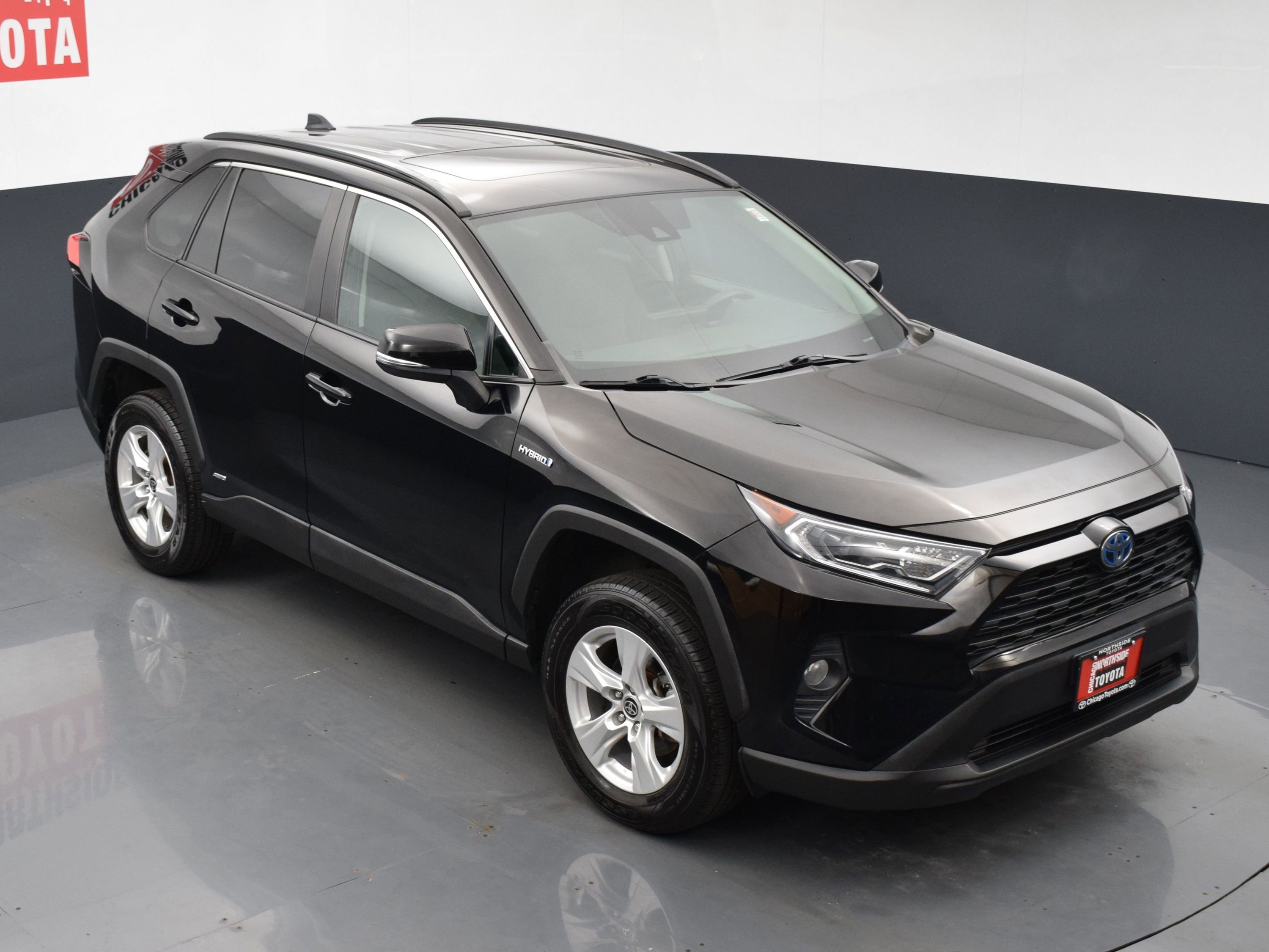 Used 2021 Toyota RAV4 XLE w/ Convenience Package AWD/4WD image 23