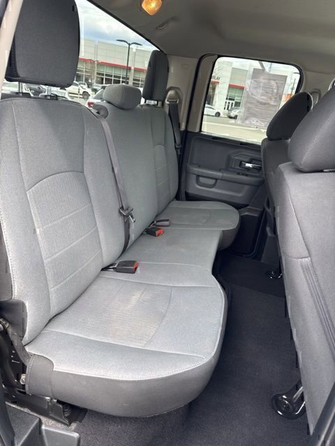 Used 2024 RAM 1500 Classic SLT AWD/4WD image 10