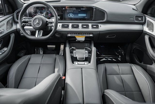 New 2026 Mercedes-Benz GLS 580 4MATIC image 21
