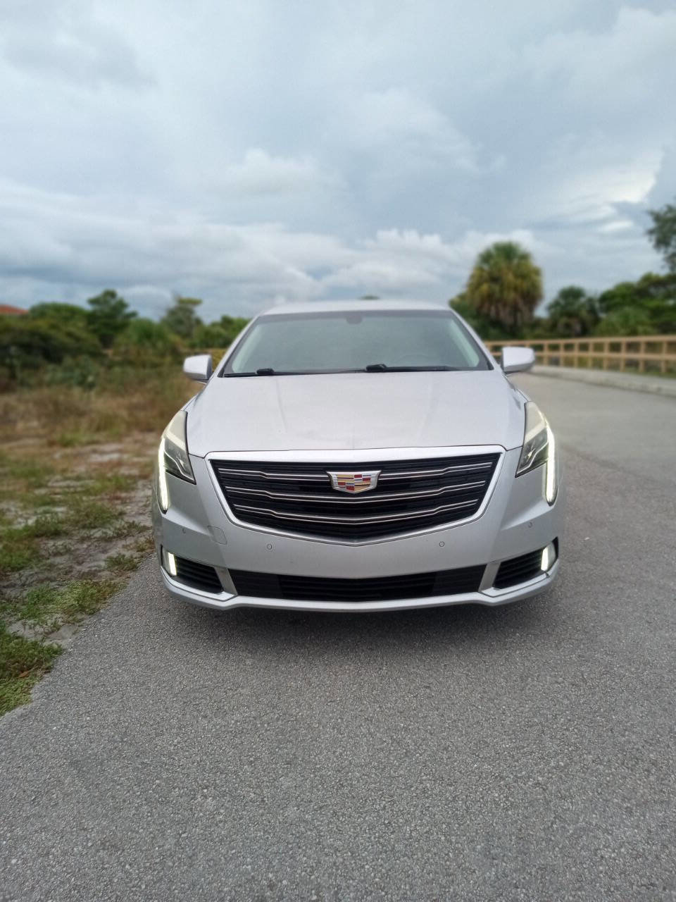 Used 2018 Cadillac XTS Luxury image 3