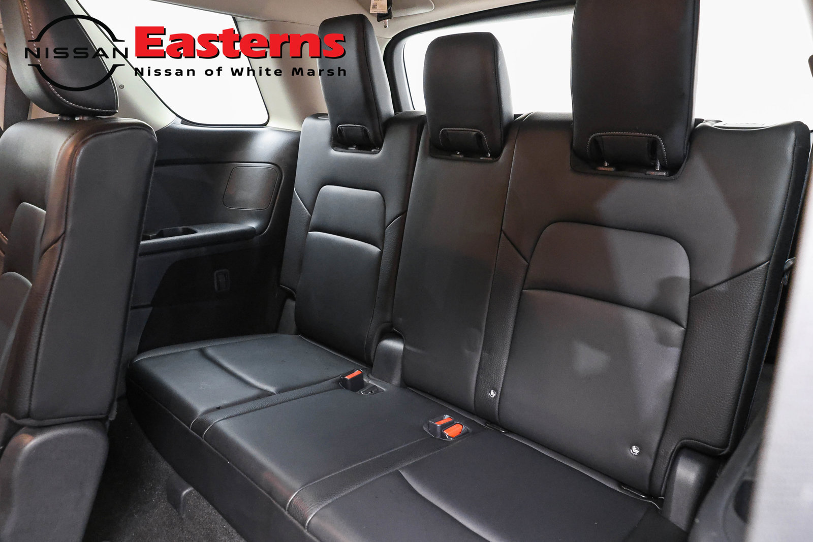 Used 2024 Nissan Pathfinder SL AWD/4WD image 28