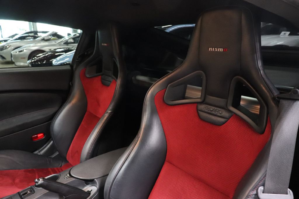 Used 2020 Nissan 370Z NISMO image 11