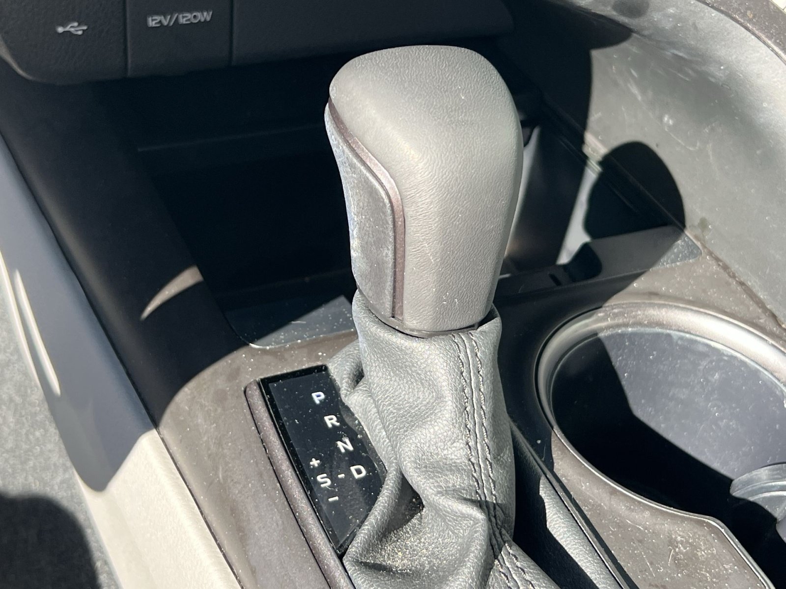 Used 2024 Toyota Camry SE w/ Cold Weather Package FWD image 20