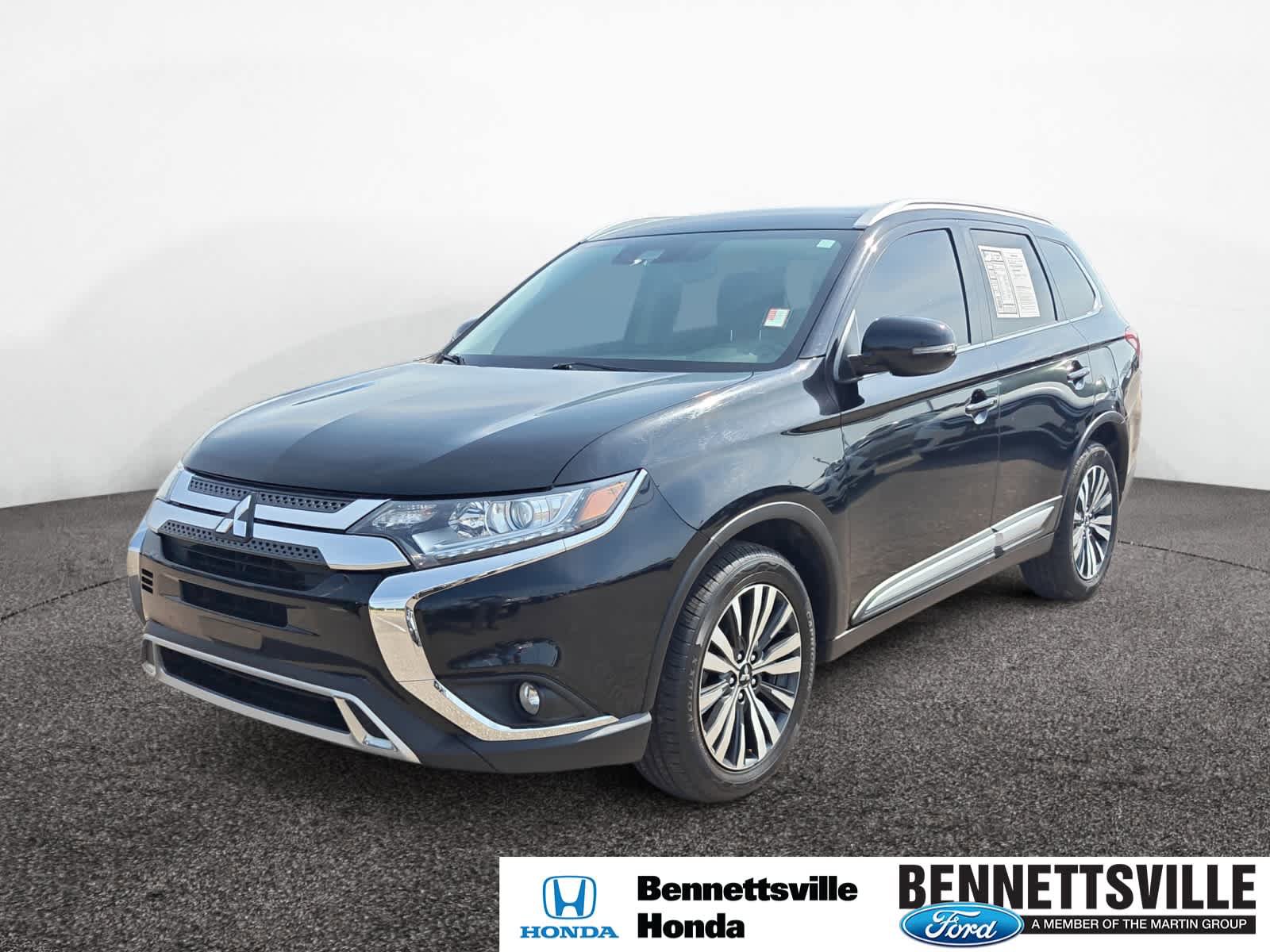 Used 2020 Mitsubishi Outlander SEL FWD image 1