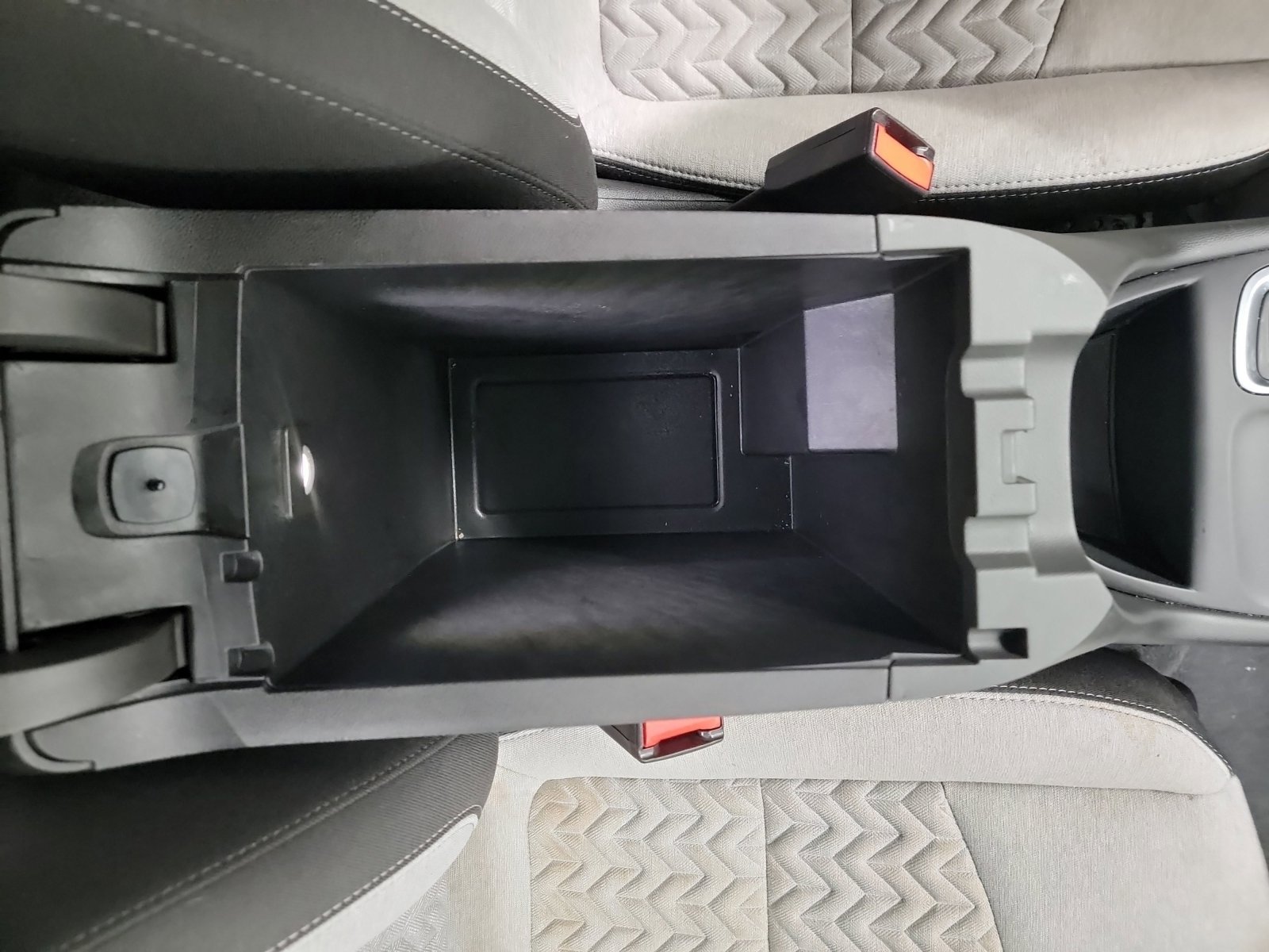 Used 2023 Chevrolet Equinox LS image 18