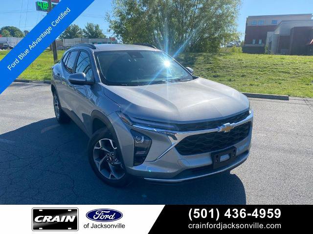 Used 2025 Chevrolet Trax LT w/ LT Convenience Package FWD image 1