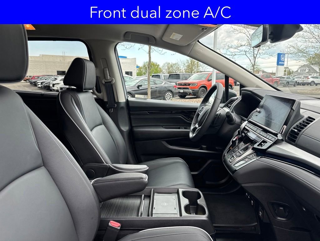 Certified 2026 Honda Odyssey Touring image 5