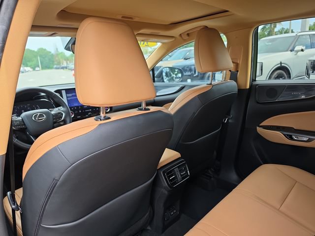 Used 2024 Lexus NX 250 FWD w/ Cold Area Package image 12
