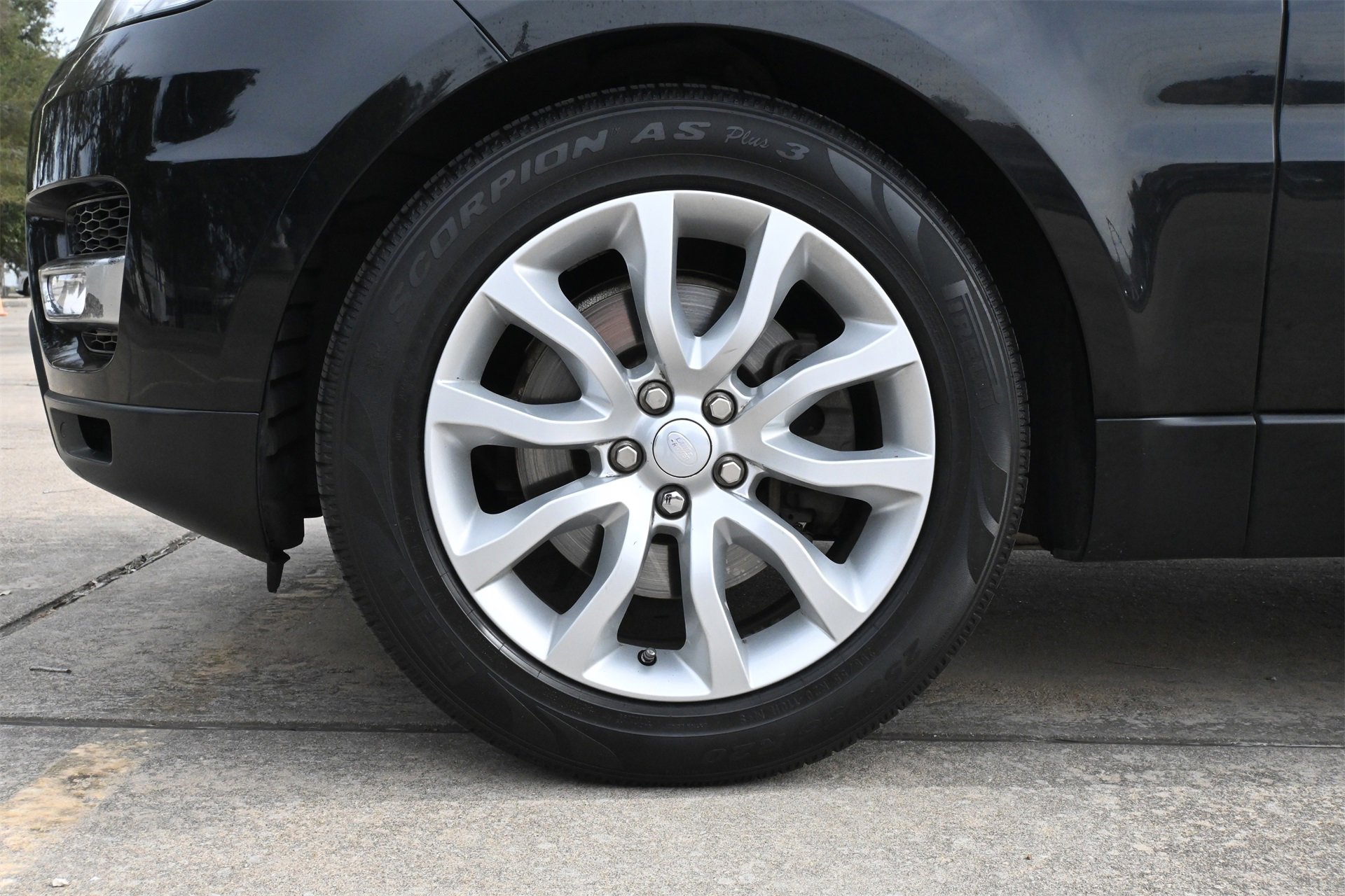 Used 2017 Land Rover Range Rover Sport HSE image 30