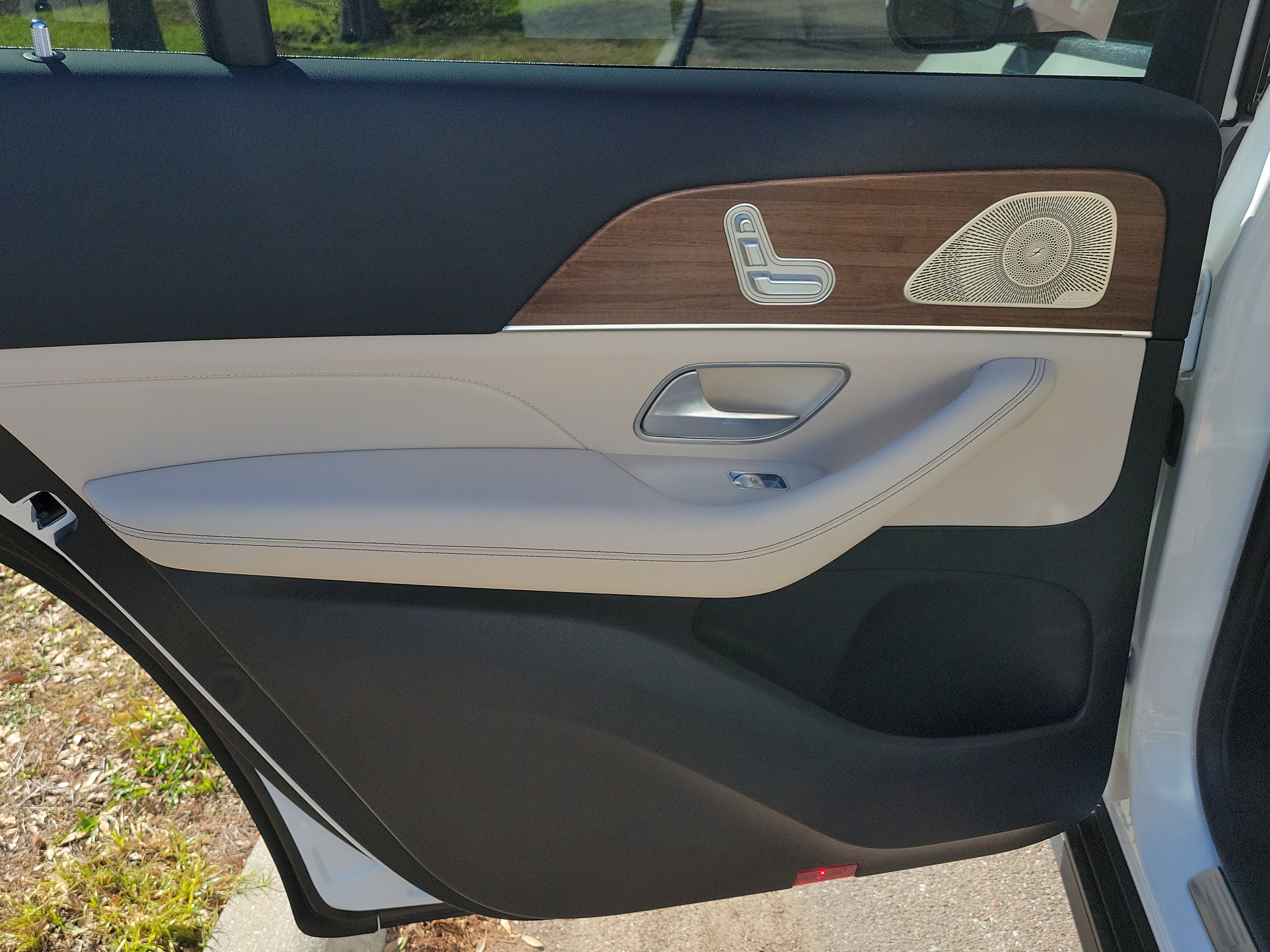 Certified 2026 Mercedes-Benz GLS 450 4MATIC image 11