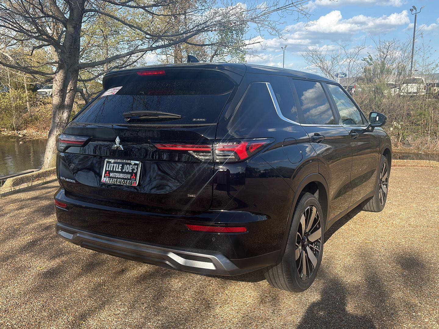 New 2026 Mitsubishi Outlander SE AWD/4WD image 4