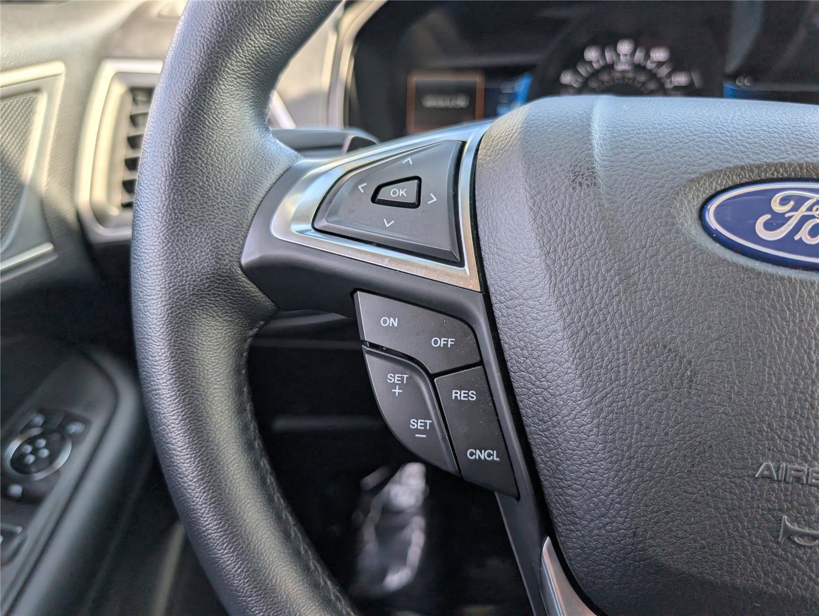 Used 2023 Ford Edge SEL w/ Convenience Package AWD/4WD image 23