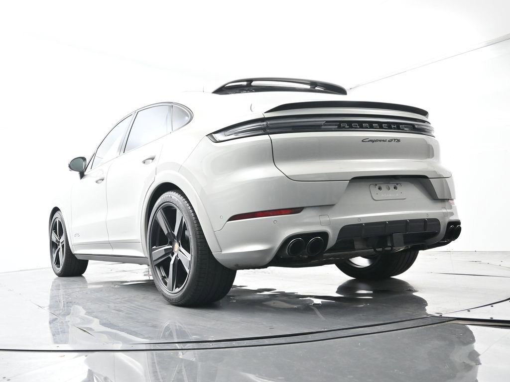 Certified 2026 Porsche Cayenne GTS AWD/4WD image 51