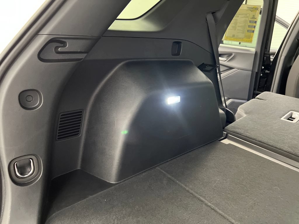 Used 2026 Chevrolet Equinox LT FWD image 35